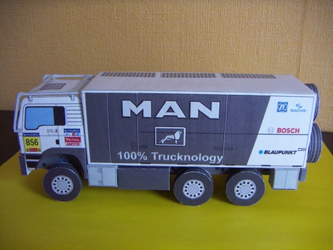 Dakar trucks and cars