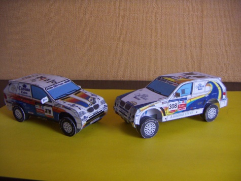 Dakar trucks and cars