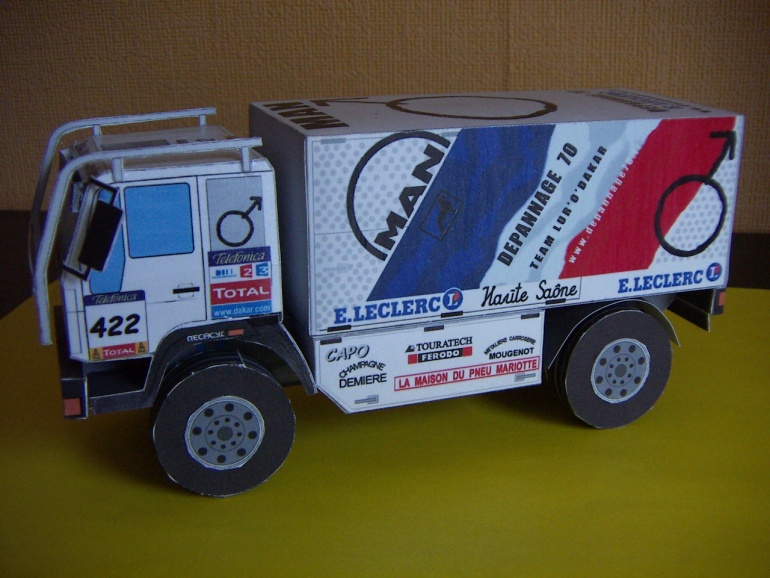 Dakar trucks and cars