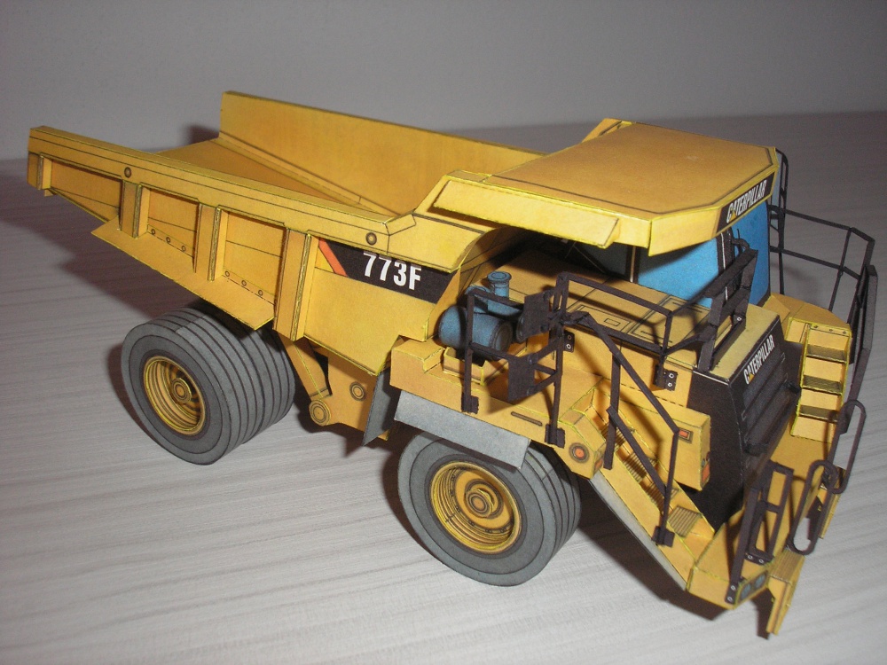 Dampr Cat 773F (Plná velikost v novém okně) Dampr Cat 773F