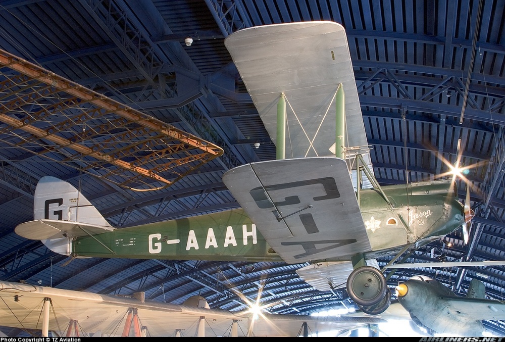 De Havilland Gipsy Moth (Plná velikost v novém okně) De Havilland Gipsy Moth