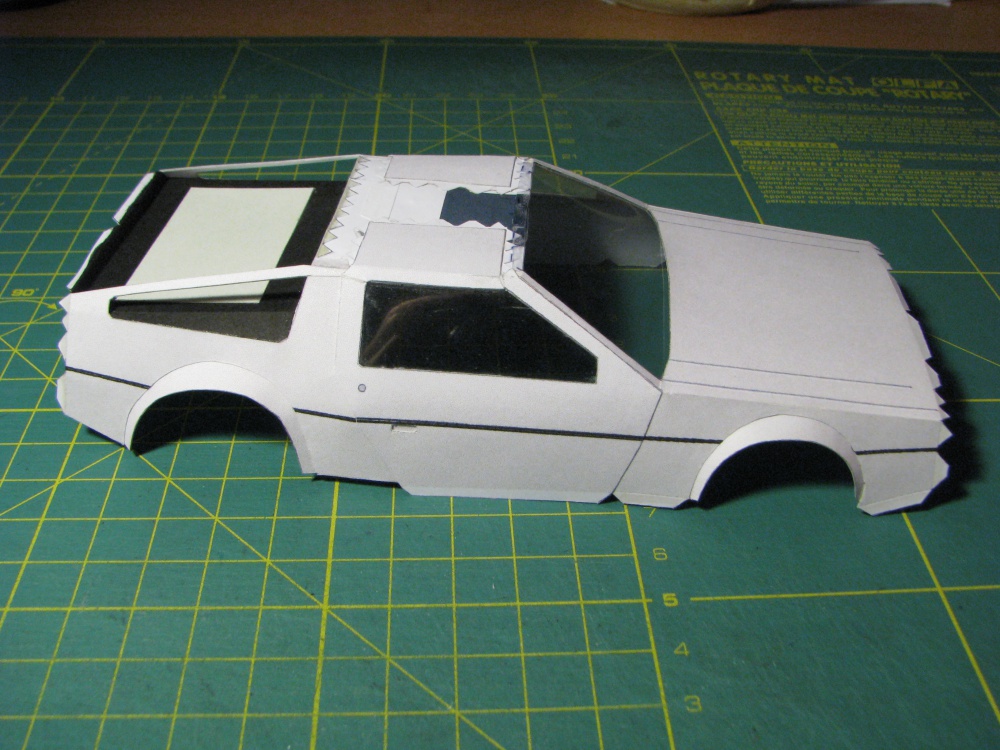 DeLorean DMC-12 (Plná velikost v novém okně) DeLorean DMC-12