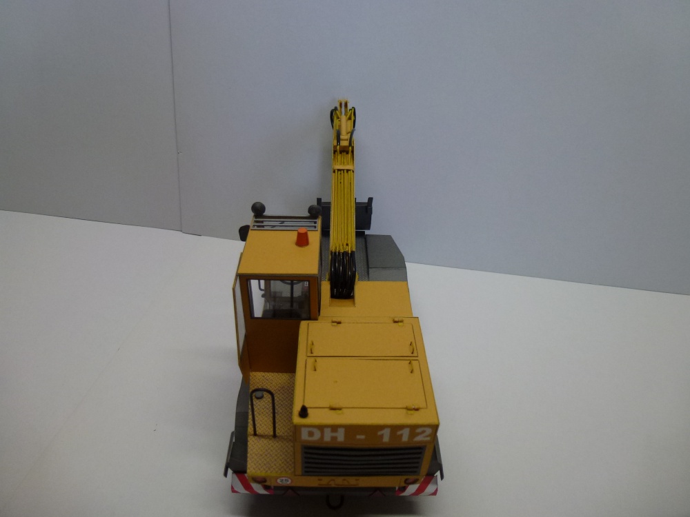 282348