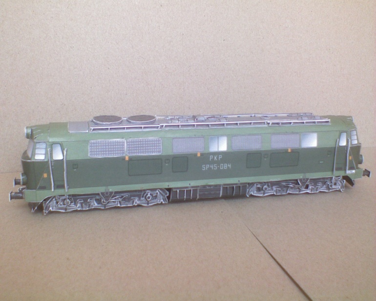 Diesel loco, Electric loco & cars (Plná velikost v novém okně) Diesel loco, Electric loco & cars