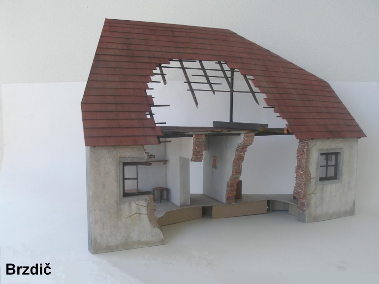 21634
