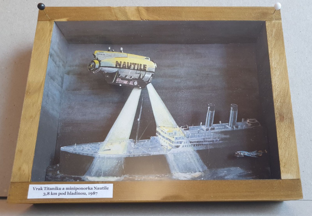 Diorama - obrázky v krabičce (Plná velikost v novém okně) Diorama - obrázky v krabičce