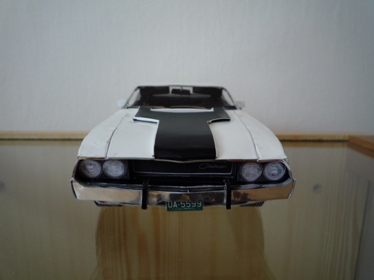 Dodge Challenger (Plná velikost v novém okně) Dodge Challenger