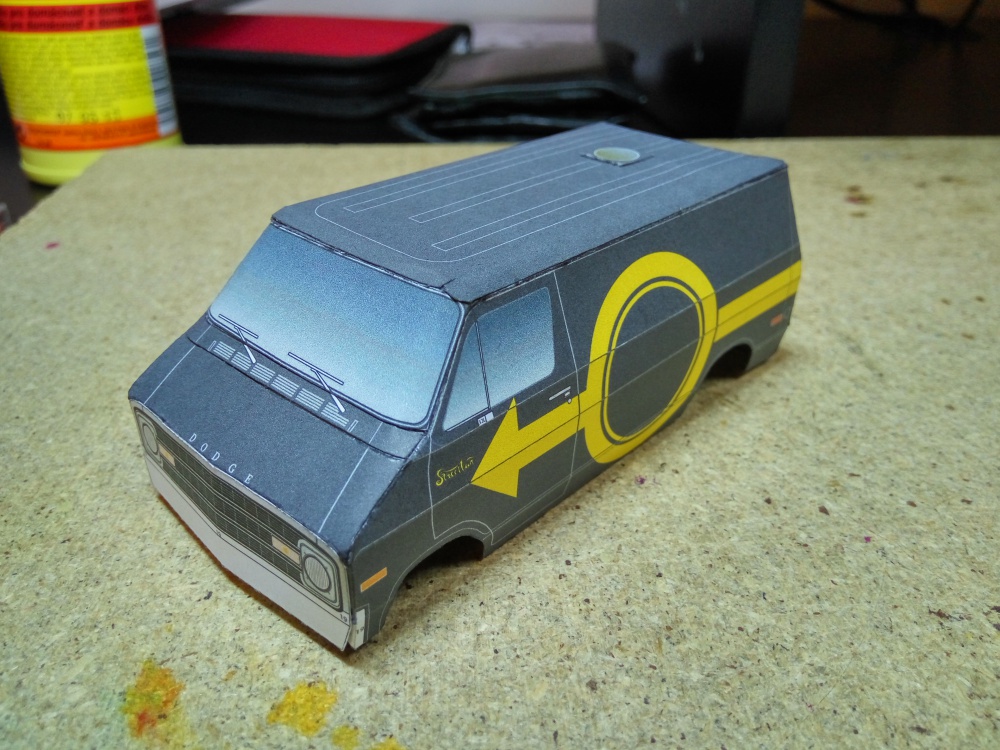 Dodge Street Van (Plná velikost v novém okně) Dodge Street Van