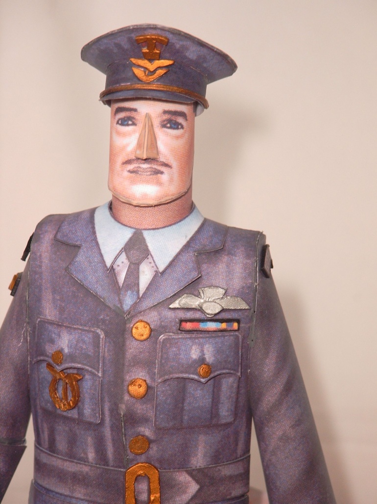 Dostojnik britskeho letectva RAF (Plná velikost v novém okně) Dostojnik britskeho letectva RAF