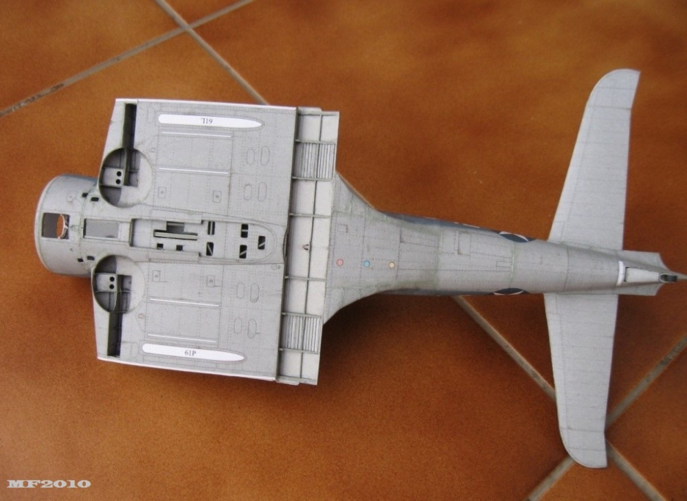 Douglas SBD-3 Dauntless (Plná velikost v novém okně) Douglas SBD-3 Dauntless