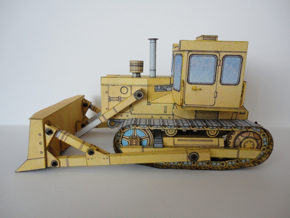 Dozer T 100 M (Plná velikost v novém okně) Dozer T 100 M
