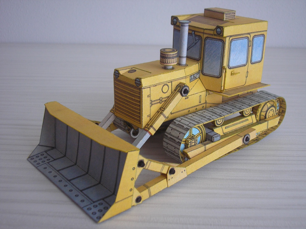 Dozer T 100 M (Plná velikost v novém okně) Dozer T 100 M