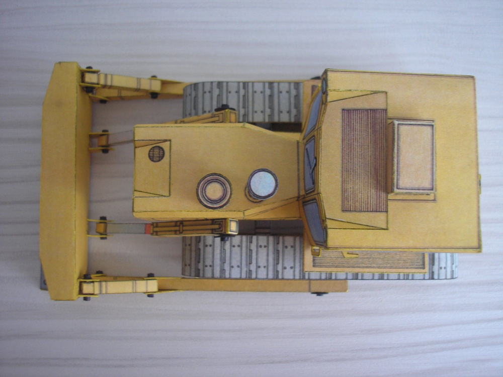 Dozer T 100 M (Plná velikost v novém okně) Dozer T 100 M