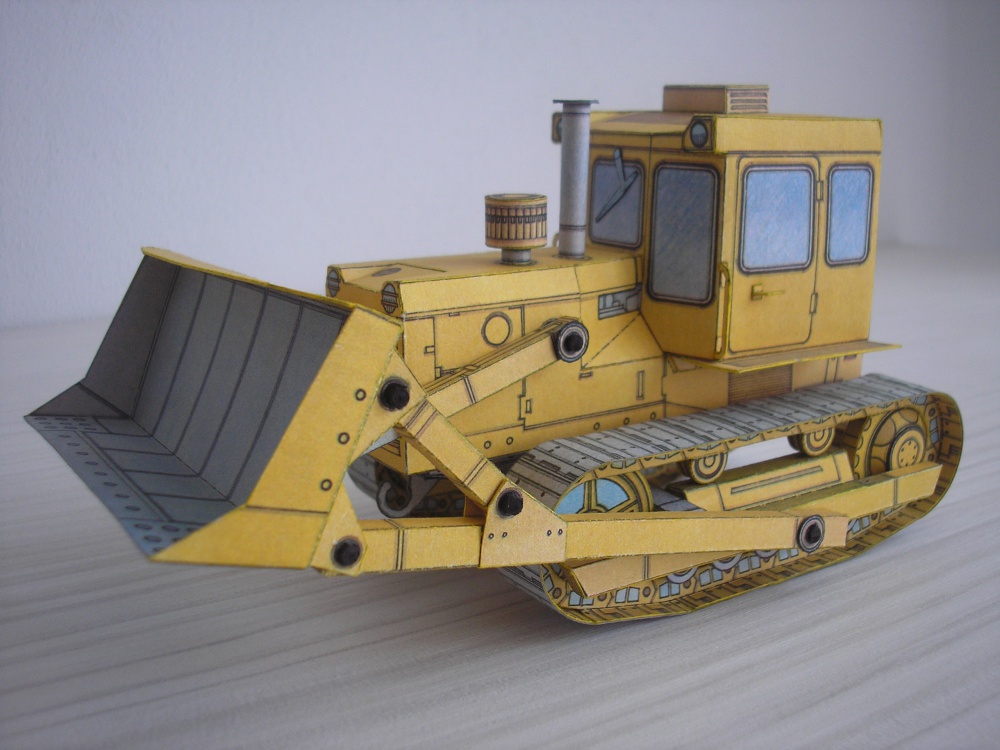 Dozer T 100 M (Plná velikost v novém okně) Dozer T 100 M