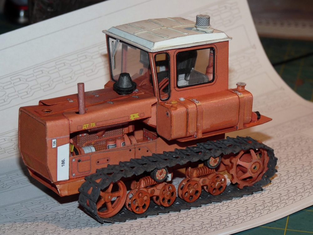 DT 75 (Plná velikost v novém okně) DT 75