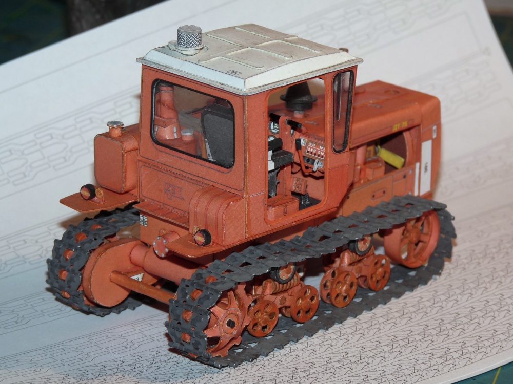 DT 75 (Plná velikost v novém okně) DT 75