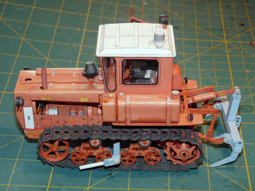 DT 75 (Plná velikost v novém okně) DT 75