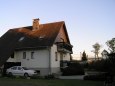 Dvougenera�n� domek z 90. let
