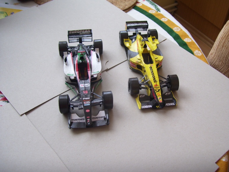 Jordan EJ 11 2001 (Plná velikost v novém okně) Jordan EJ 11 2001