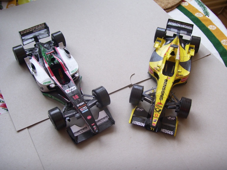 Jordan EJ 11 2001 (Plná velikost v novém okně) Jordan EJ 11 2001
