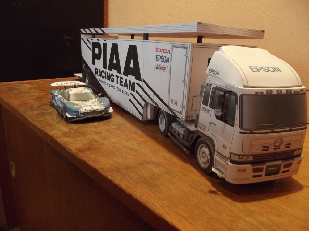 Epson Nakajima Racing (Plná velikost v novém okně) Epson Nakajima Racing