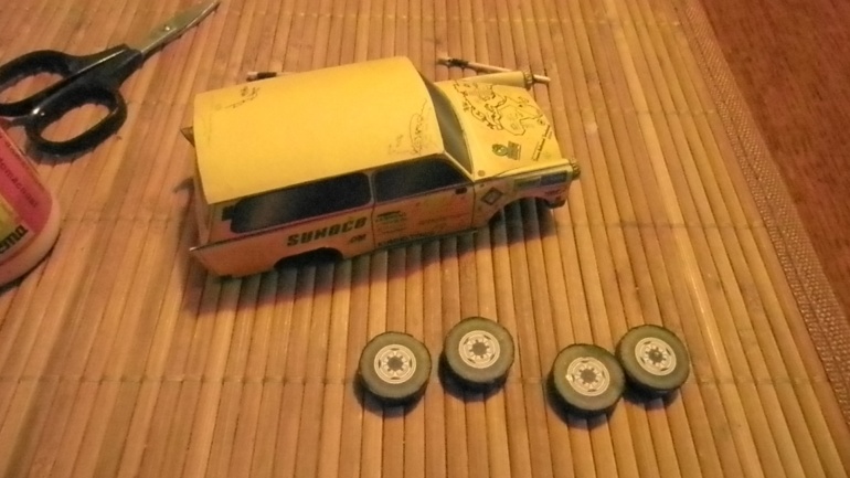 expediční trabant babu+laserem pálené doplnˇky od TEA (Plnďż˝ velikost v novďż˝m oknďż˝) expediční trabant babu+laserem pálené doplnˇky od TEA