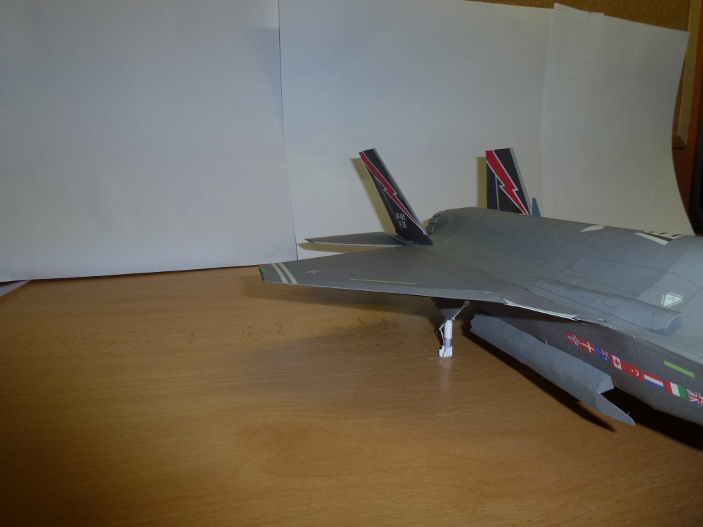 F 35 Lightning II (Plná velikost v novém okně) F 35 Lightning II