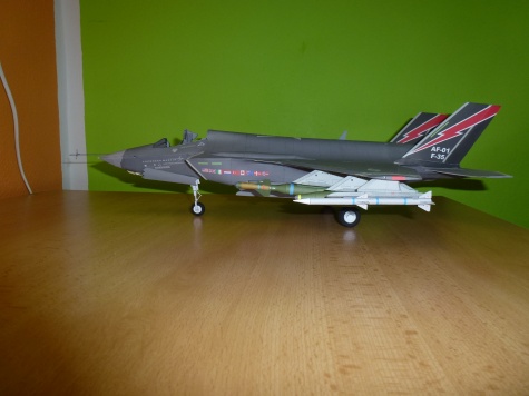 F  35 Lightning II