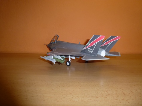 F  35 Lightning II