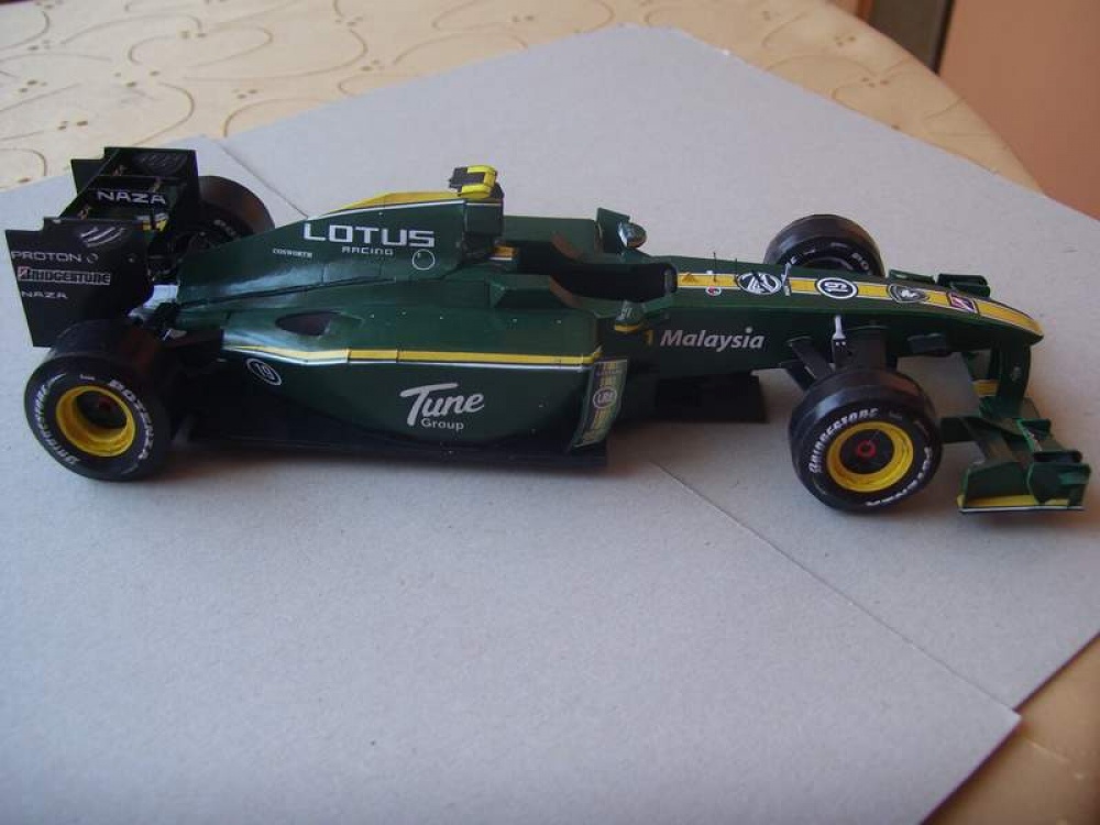 Lotus 127 (Plná velikost v novém okně) Lotus 127