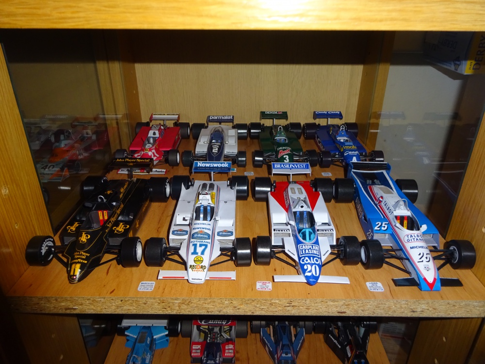 F1 modely a různé (Plná velikost v novém okně) F1 modely a různé