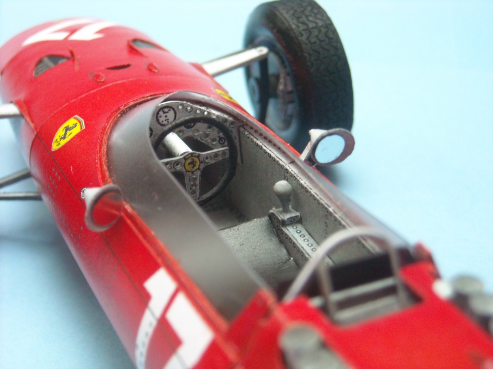 F1512 (Plná velikost v novém okně) F1512