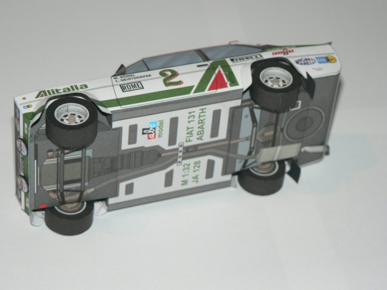 Fiat Abarth 131 (Plná velikost v novém okně) Fiat Abarth 131