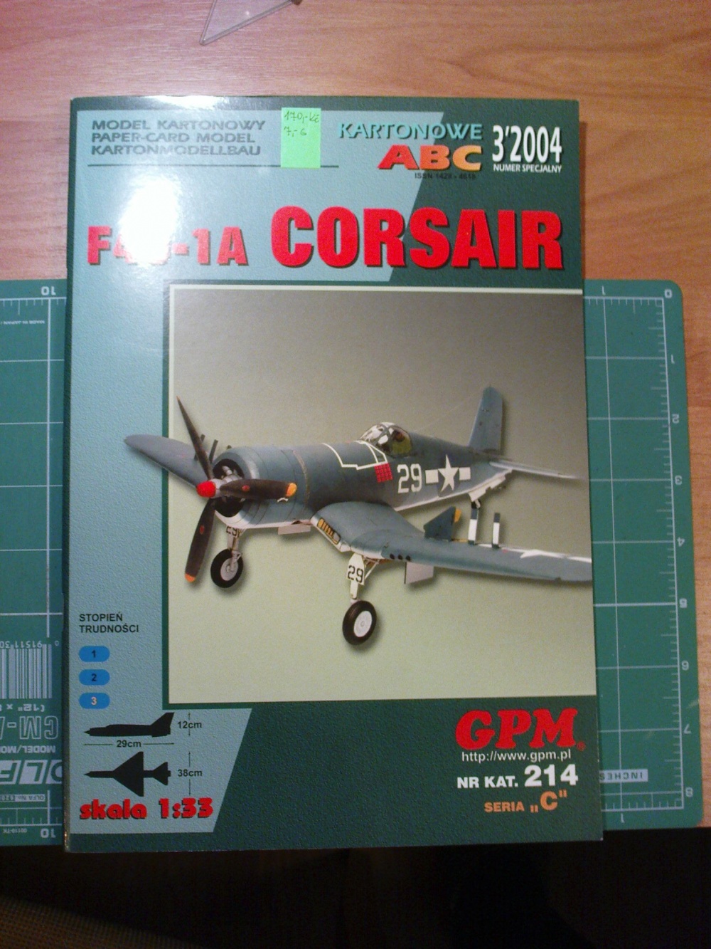 F4U-1A Corsair (Plná velikost v novém okně) F4U-1A Corsair
