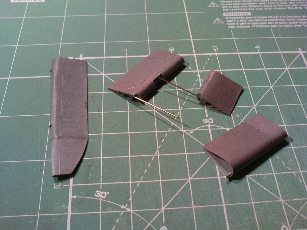 F4U-1A Corsair (Plná velikost v novém okně) F4U-1A Corsair