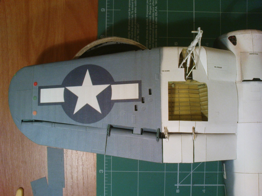 F4U-1A Corsair (Plná velikost v novém okně) F4U-1A Corsair
