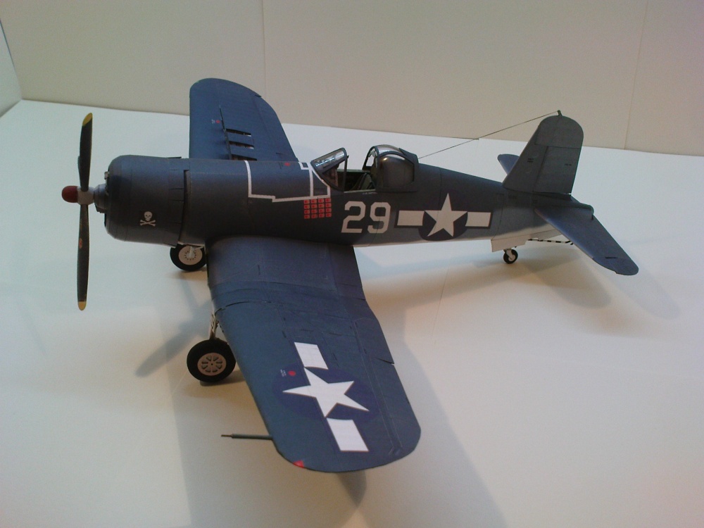 F4U-1A Corsair (Pln� velikost v nov�m okn�) F4U-1A Corsair