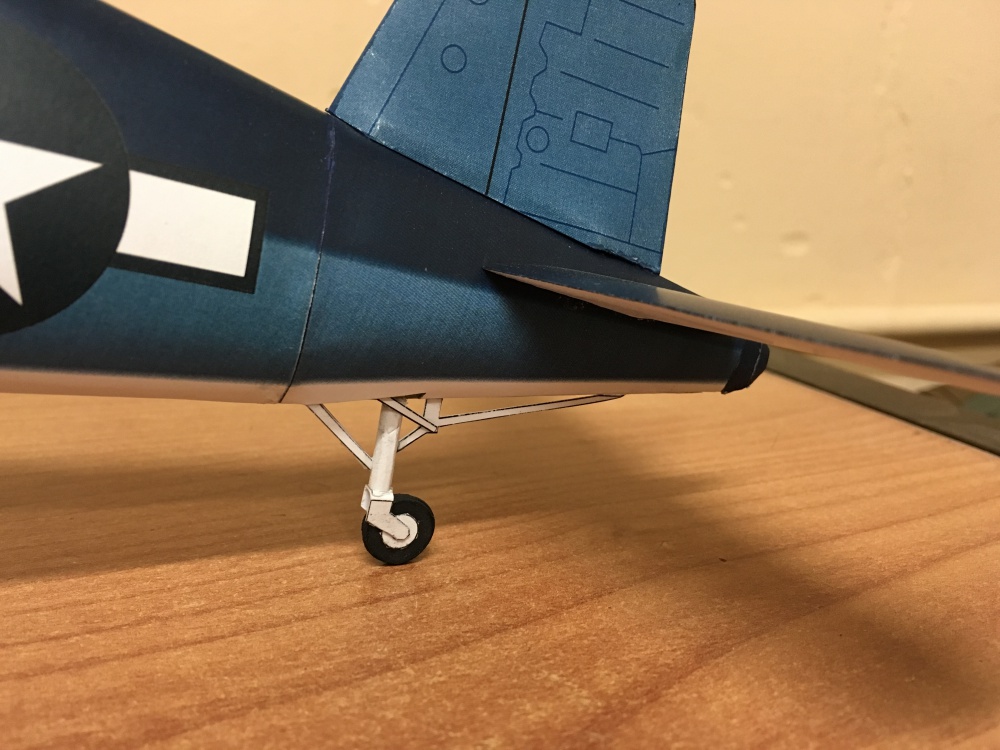 F4U Corsair (Plná velikost v novém okně) F4U Corsair