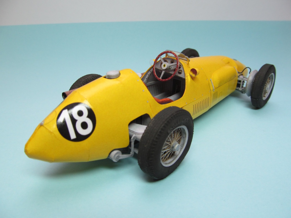 F500 (Plná velikost v novém okně) F500