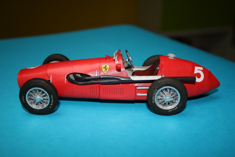 F500 (Plná velikost v novém okně) F500