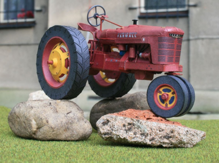 Farmall H (Plná velikost v novém okně) Farmall H