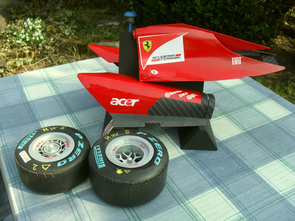 FERRARI F 150 th Itália Anglie 2011 (Plná velikost v novém okně) FERRARI F 150 th Itália Anglie 2011