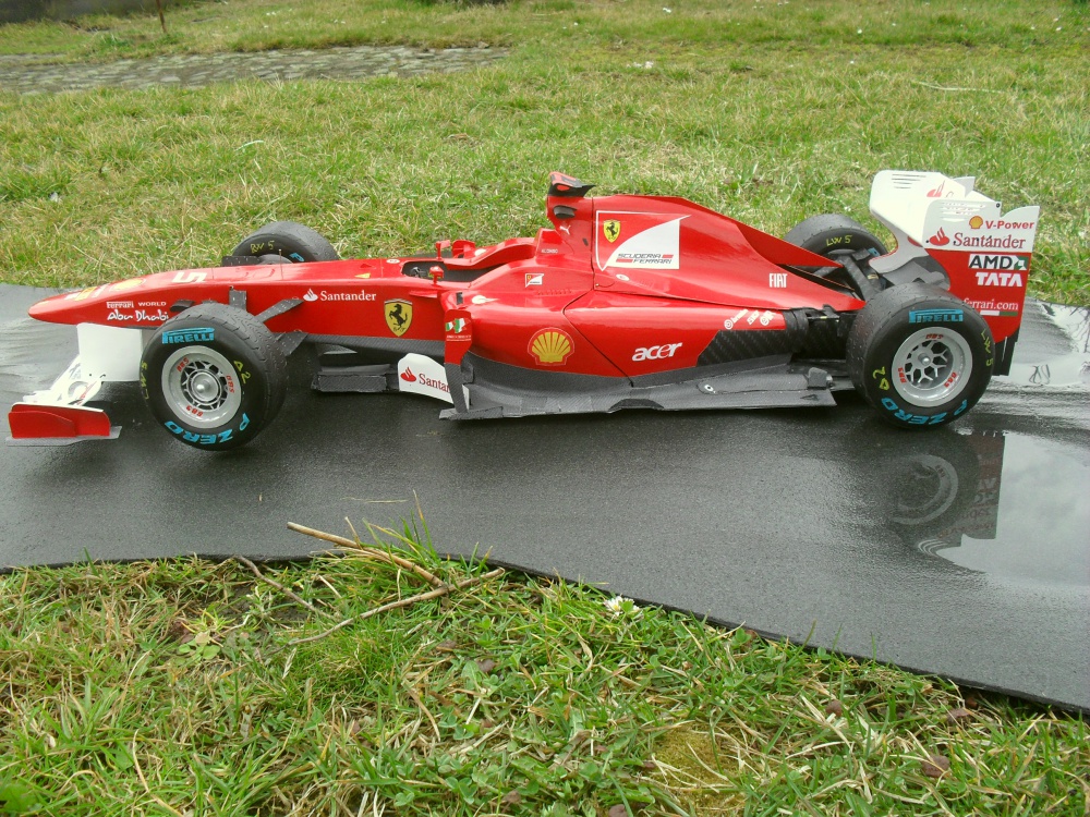 FERRARI F 150 th Itália Anglie 2011 (Plná velikost v novém okně) FERRARI F 150 th Itália Anglie 2011