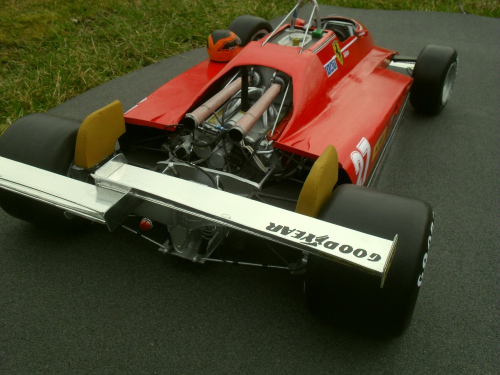 FERRARI 126 C2 vers.B turbo USA 1982 (Plná velikost v novém okně) FERRARI 126 C2 vers.B turbo USA 1982