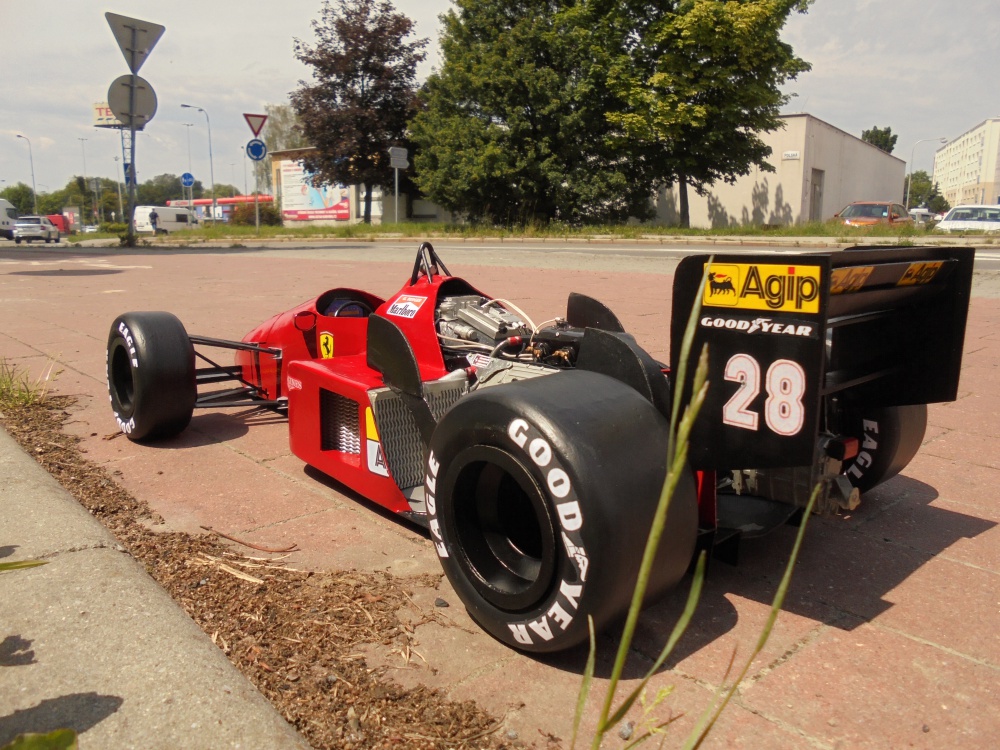 Ferrari F1/88C turbo (Plná velikost v novém okně) Ferrari F1/88C turbo