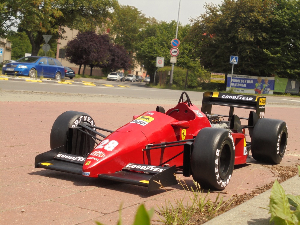Ferrari F1/88C turbo (Plná velikost v novém okně) Ferrari F1/88C turbo