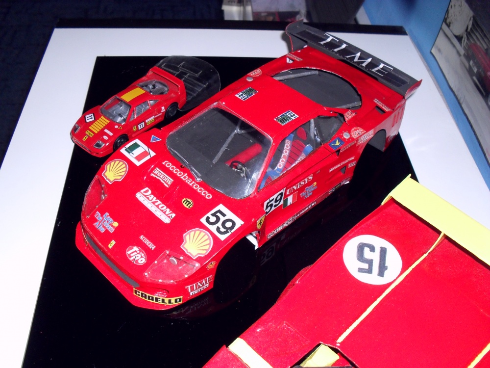 Ferrari F 40 GT Le Mans 1996 (Plná velikost v novém okně) Ferrari F 40 GT Le Mans 1996