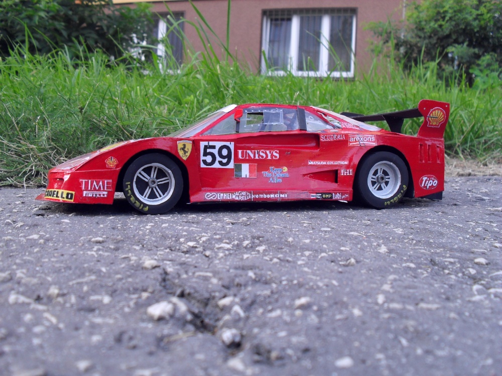 Ferrari F 40 GT Le Mans 1996 (Plná velikost v novém okně) Ferrari F 40 GT Le Mans 1996