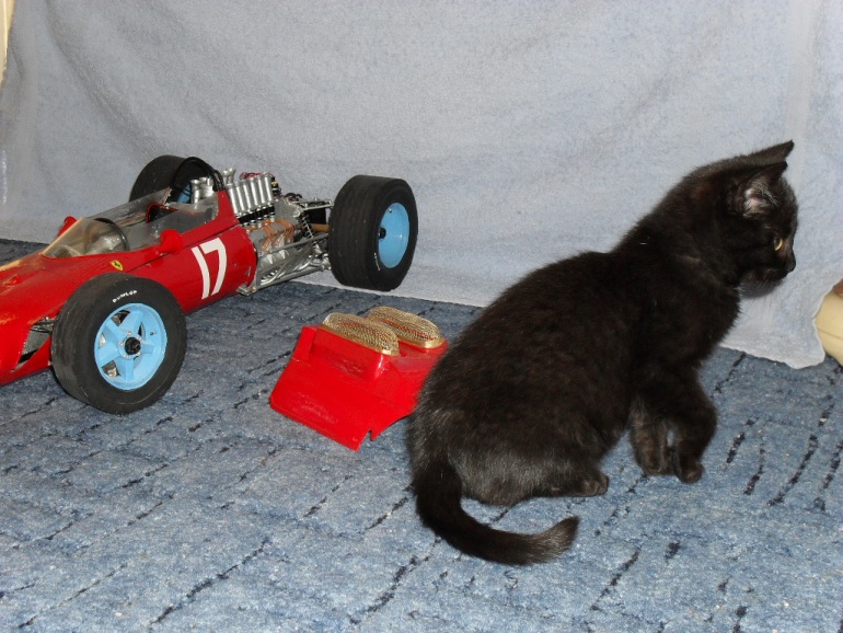 Ferrari 1512 Monako 1965 (Plná velikost v novém okně) Ferrari 1512 Monako 1965