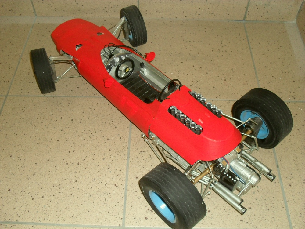 Ferrari 1512 Monako 1965 (Plná velikost v novém okně) Ferrari 1512 Monako 1965